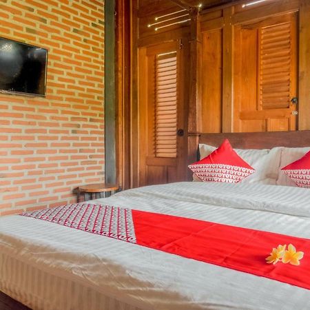 Hotel Batukaras Kalaras المظهر الخارجي الصورة