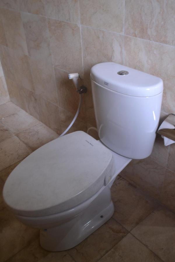 Hotel Batukaras Kalaras المظهر الخارجي الصورة