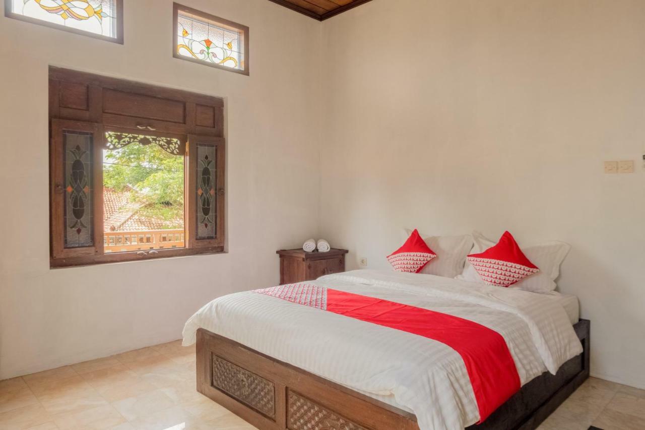 Hotel Batukaras Kalaras المظهر الخارجي الصورة