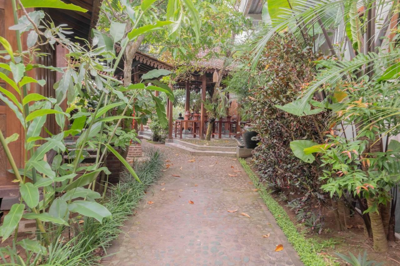 Hotel Batukaras Kalaras المظهر الخارجي الصورة