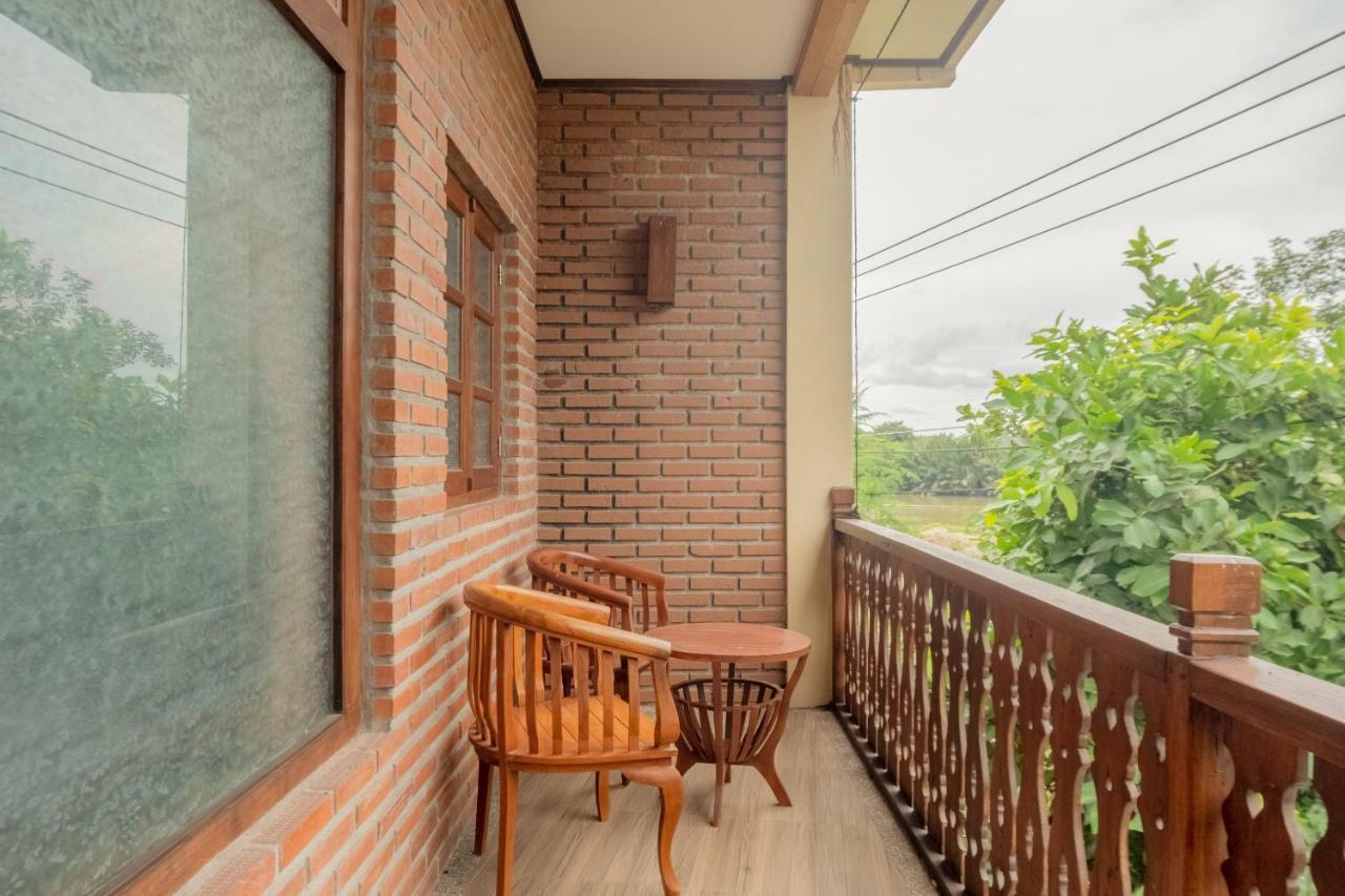 Hotel Batukaras Kalaras المظهر الخارجي الصورة