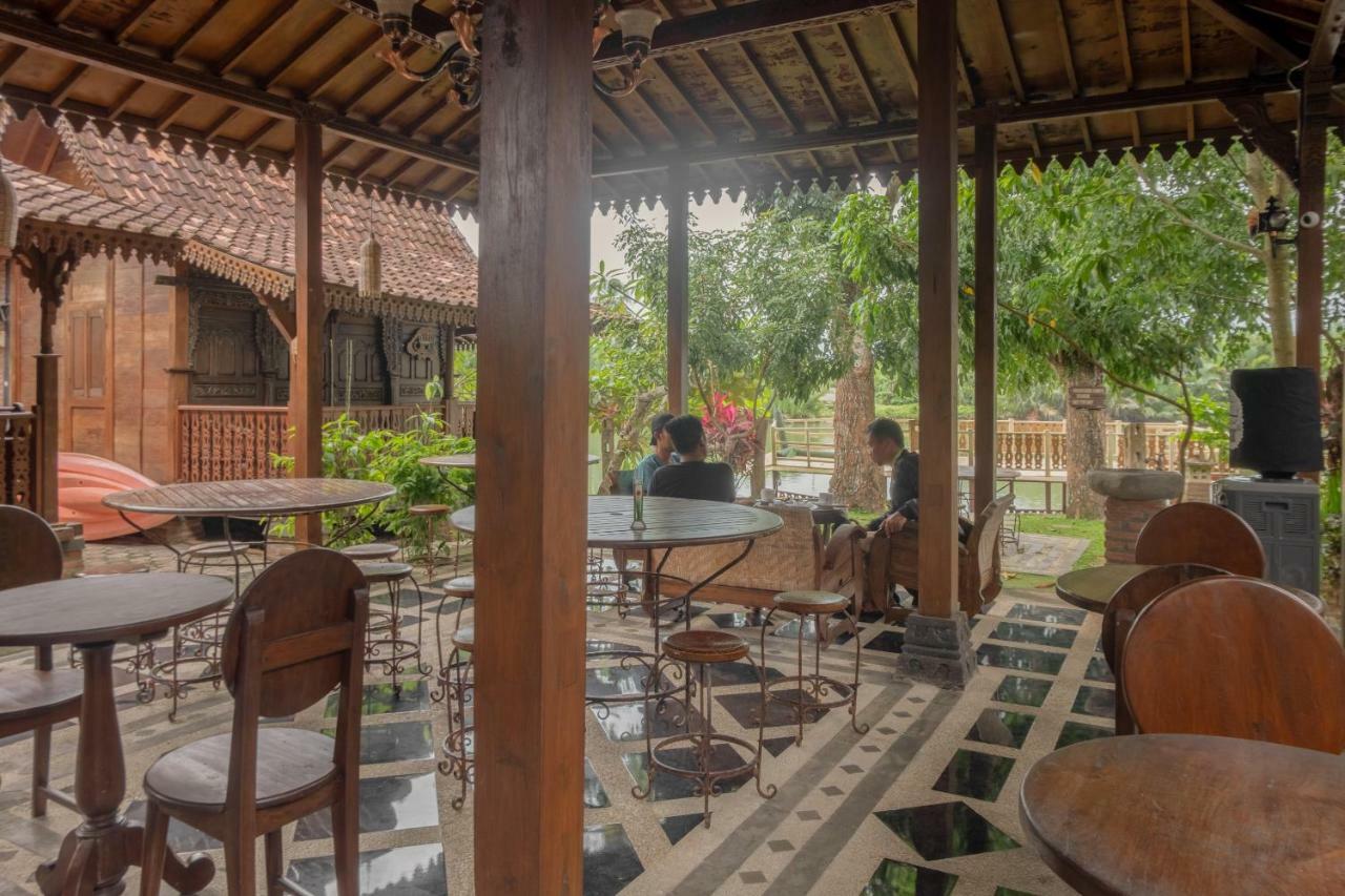 Hotel Batukaras Kalaras المظهر الخارجي الصورة