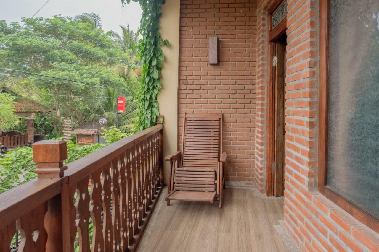Hotel Batukaras Kalaras المظهر الخارجي الصورة