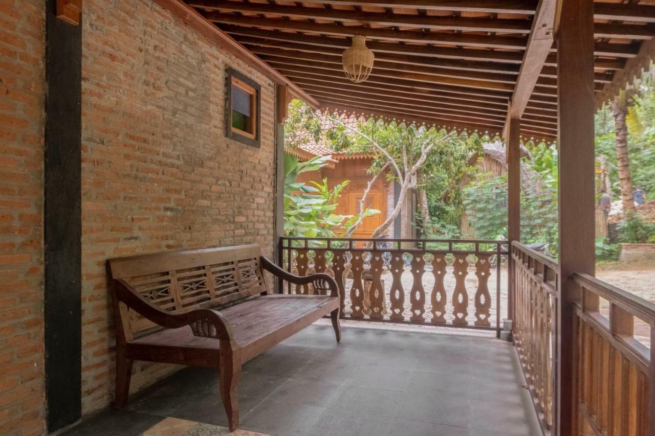 Hotel Batukaras Kalaras المظهر الخارجي الصورة